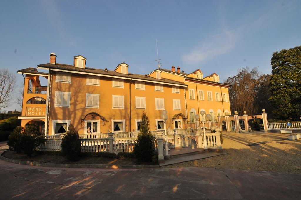Park Hotel Villa Salzea Trofarello Экстерьер фото